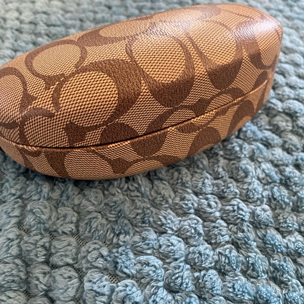 COACH authentic sunglasses 🕶 case. - Picture 2 of 4